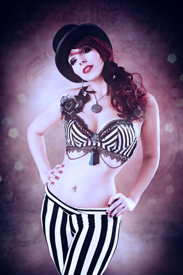  glam circus by gestiefeltekatze